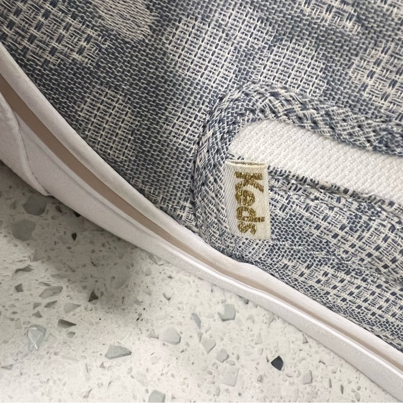 KEDS Jump Kick Slip On Leo Chambray Sneakers Blue White Leopard Clouds Sz 6.5 - Picture 3 of 7